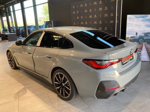BMW 2   Art on Wheels   Schagen