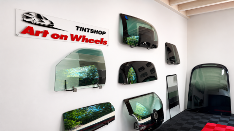 Voorbeeld ramen folie tintshop Art on Wheels Schagen