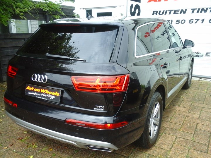 Audi Q7 raamfolie montage premium privacy-glass door Art on wheels