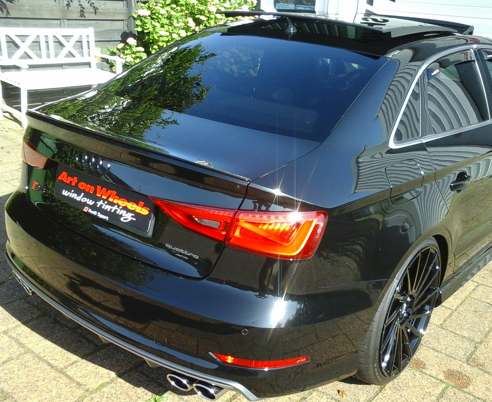 Audi A3 Limousine perfect privacy-glass zon-werend Art on Wheels.nl